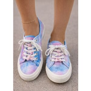Tie Dye Shoes Size 6 Pink Blue w/ Removable Bead Charms